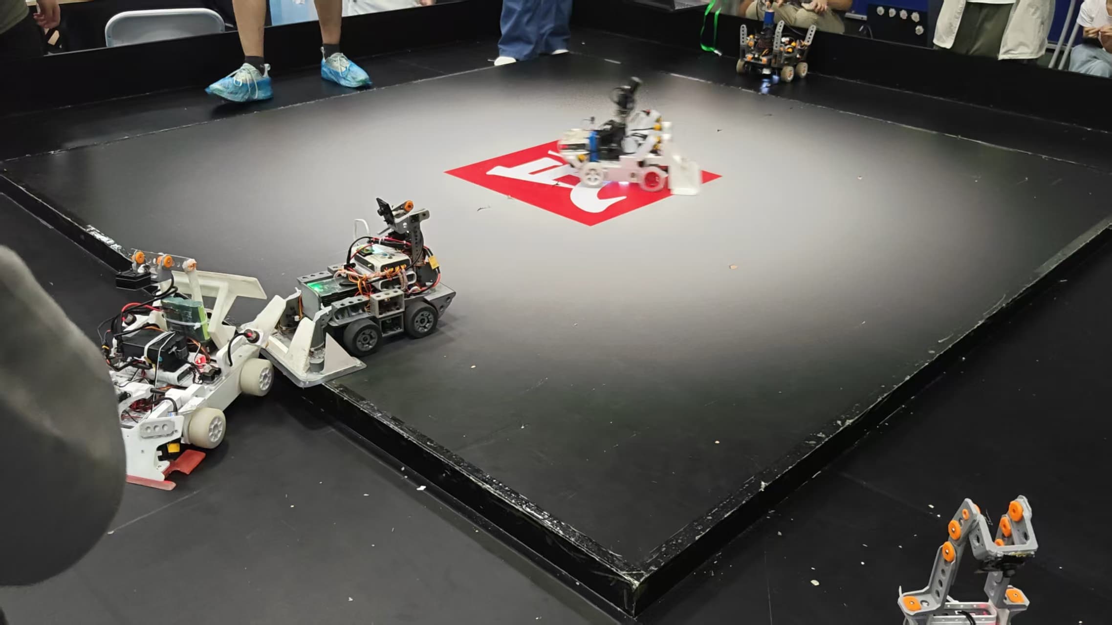 25年robocup擂台比赛现场
